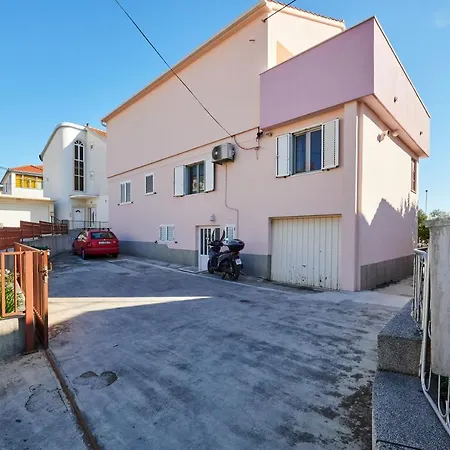 Tinel Apartman Trogir