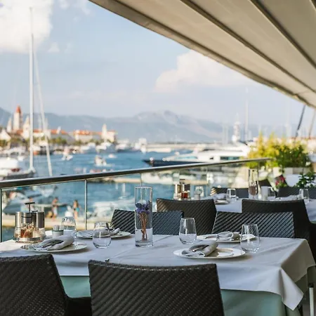 Tinel Daire Trogir