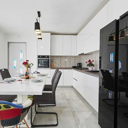 Apartman Tinel *